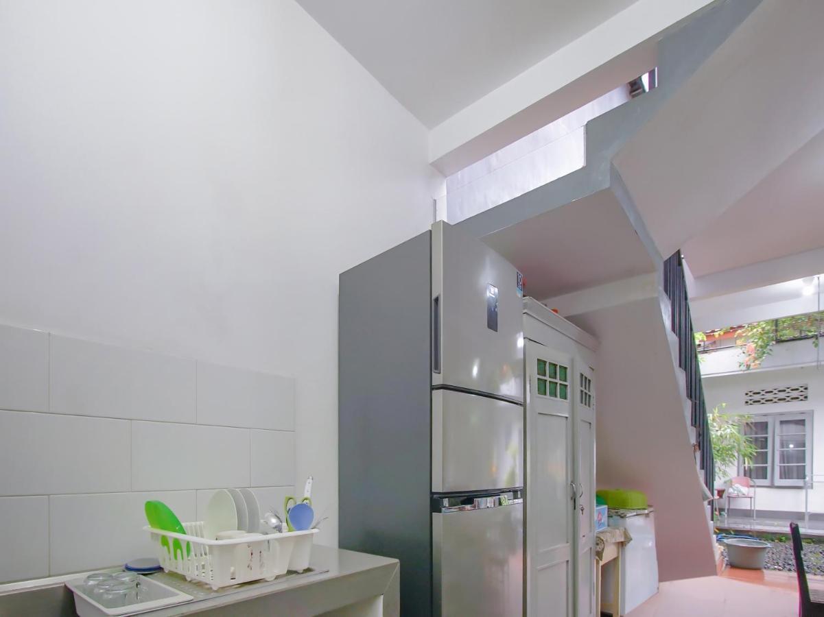 Oyo 3371 Omah Saras Family Hotel Маланг Екстериор снимка